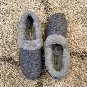 Skechers slippers